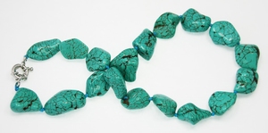 Collier Turquoise Verte Pierre Semi Précieuse Polie 20-25mm