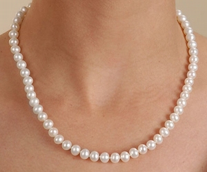 Collier de Perles de Culture Eau Douce Blanches 7.5mm AA+