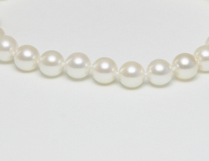 Parure Collier, Bracelet, B.O. Perles de Culture Akoya 7mm