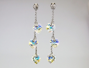 Boucles d`Oreilles Cristaux SWAROVSKI 3 Coeurs en Chaine AB