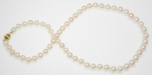 Collier de Perles de Culture Eau Douce Blanches 8mm AA+
